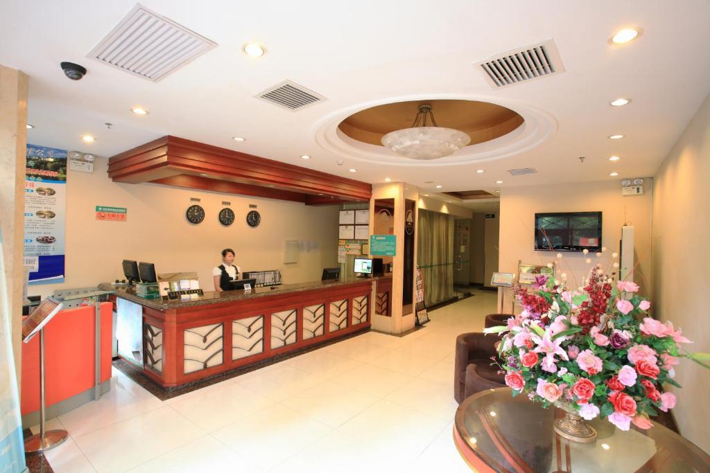 Greentree Inn Shanghai Dongming Road Subway Station Express Hotel Luaran gambar
